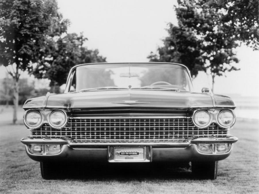  Cadillac Eldorado Biarritz Convertible 1960 года  (фото 20 из 49)